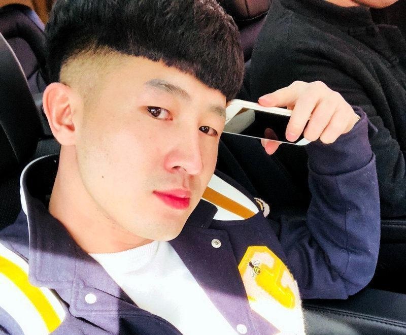 仙洋睡小伊伊图片